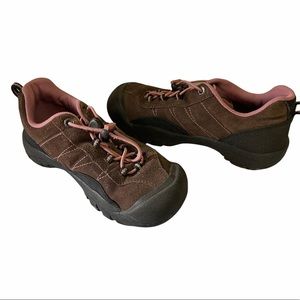Keen brown and pink no tie hiking shoes
